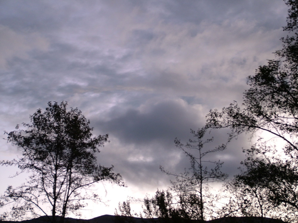 cielo gris