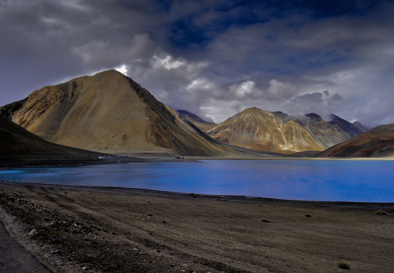 cielo, lago e.................