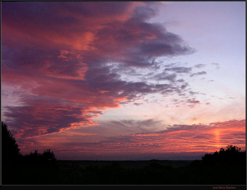 Cielo rojo sobre Madrid