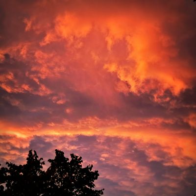 Cielo rosso sttembrino..al tramonto!...