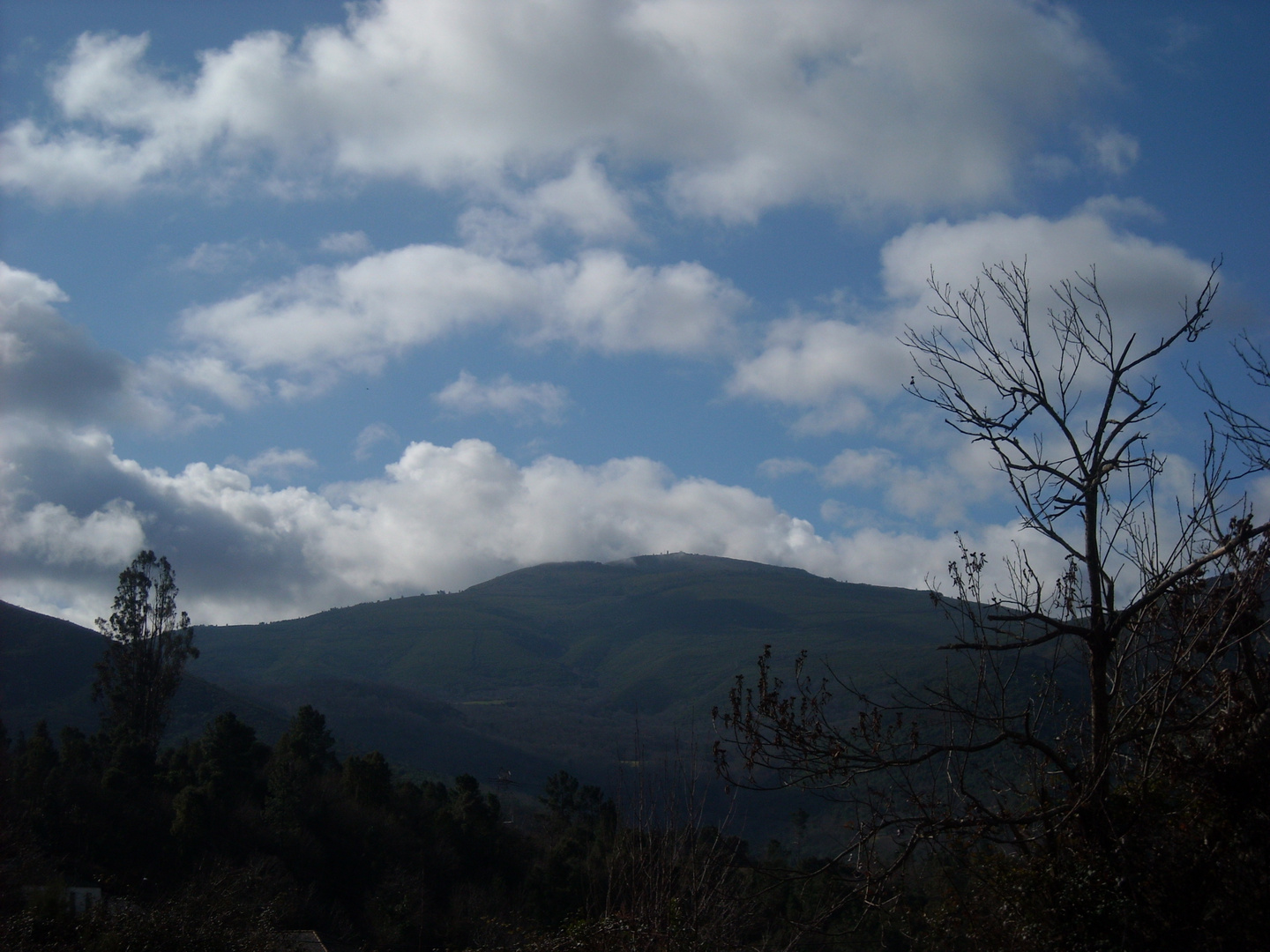 Cielo y nubes