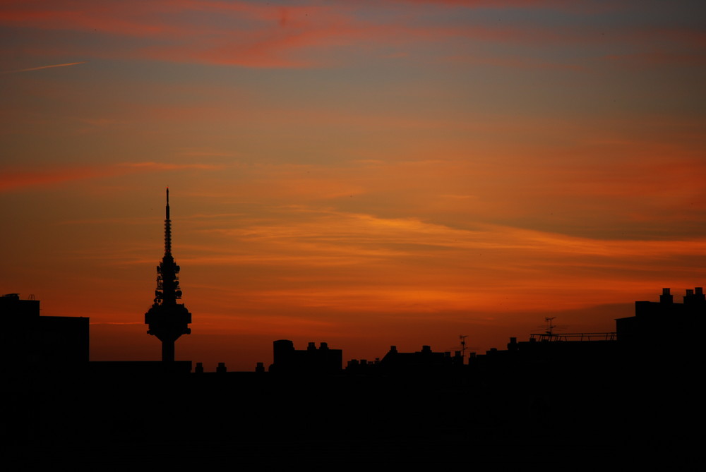 cielos madrileños en atardeceres bellos