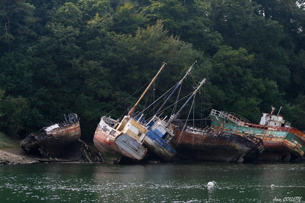 Cimetière de bateaux.