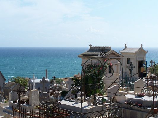 Cimetière marin de Sète (34)   -  Exo n° 41 Les cimetières