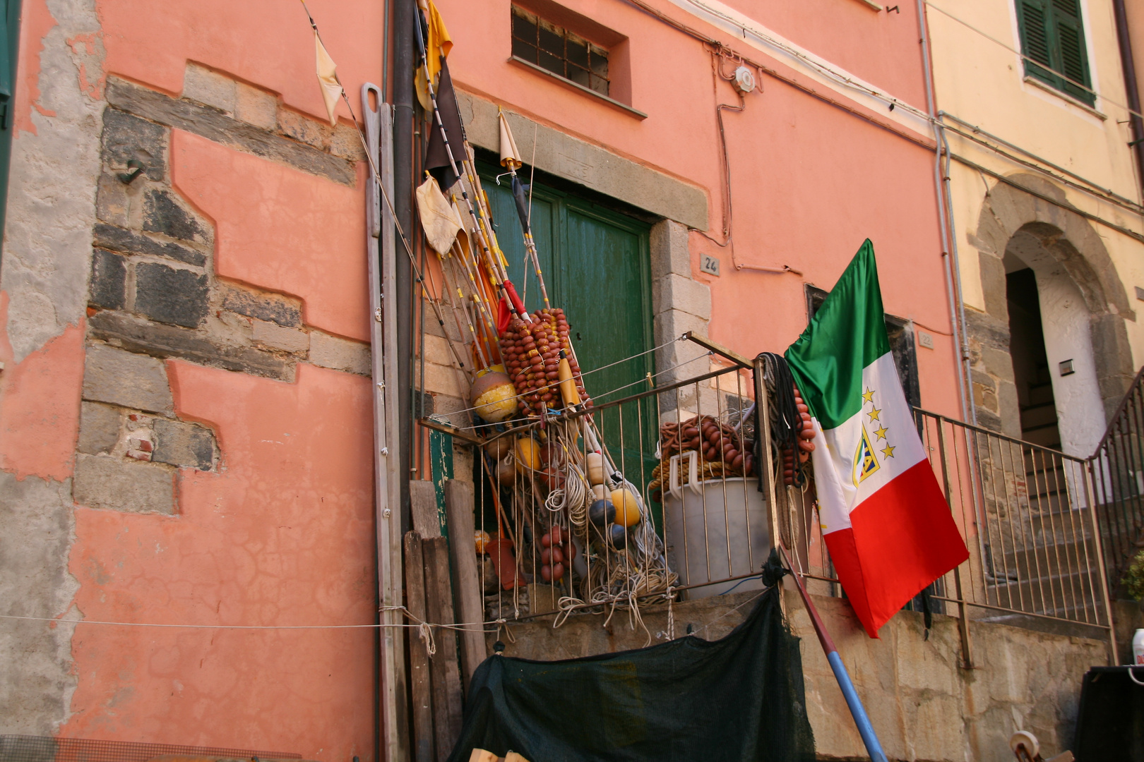 Cinque terre, attrezzi per la pesca