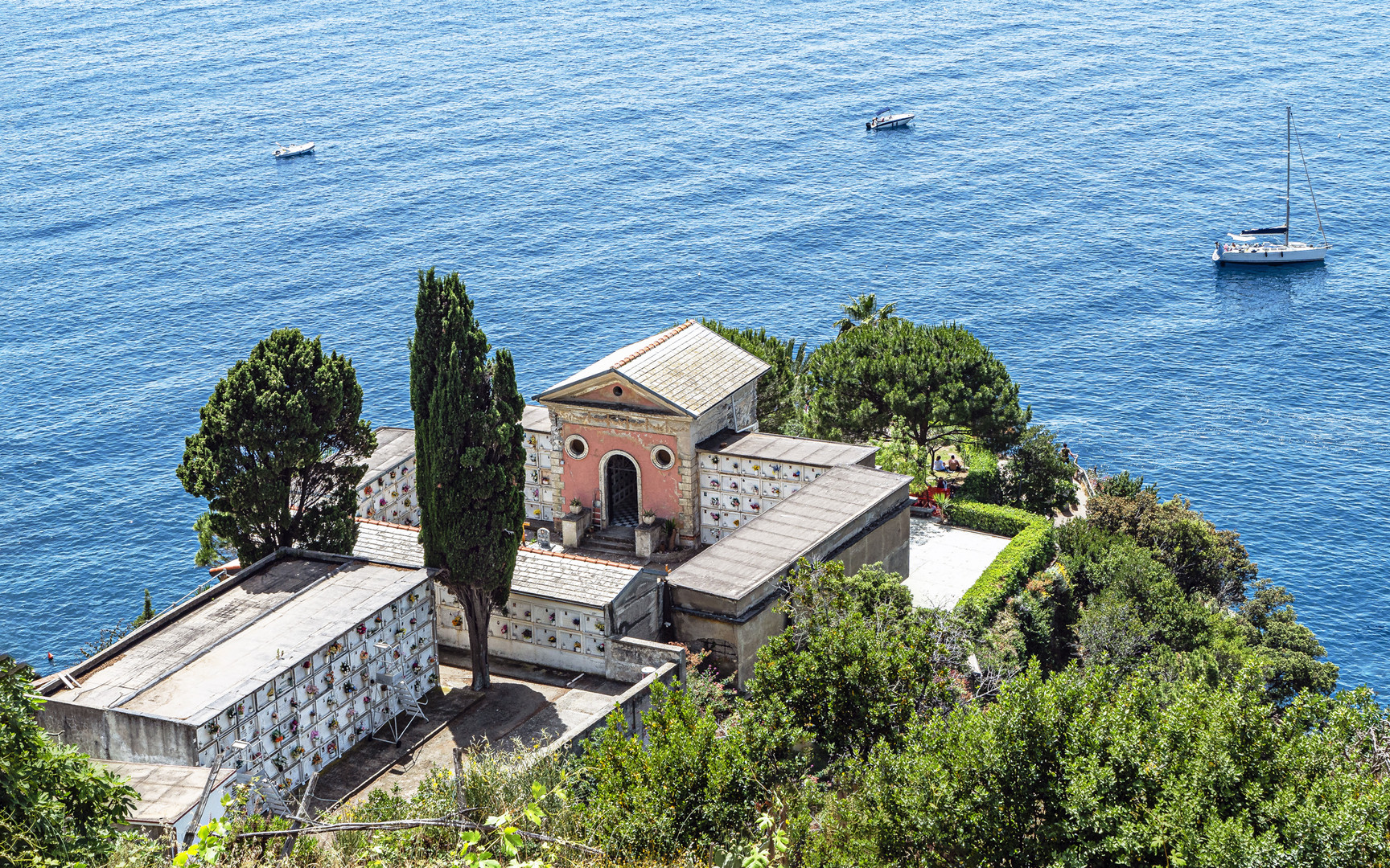 Cinque Terre. Manarola. Blick auf Friedhof.