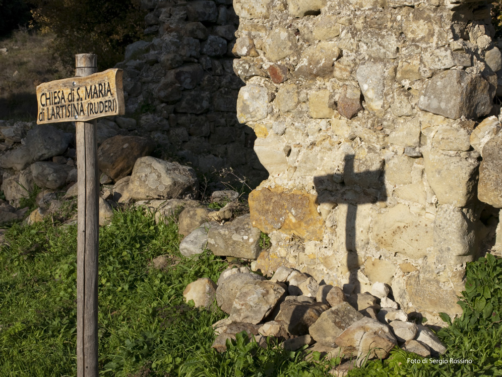 Ciò che resta della chiesa