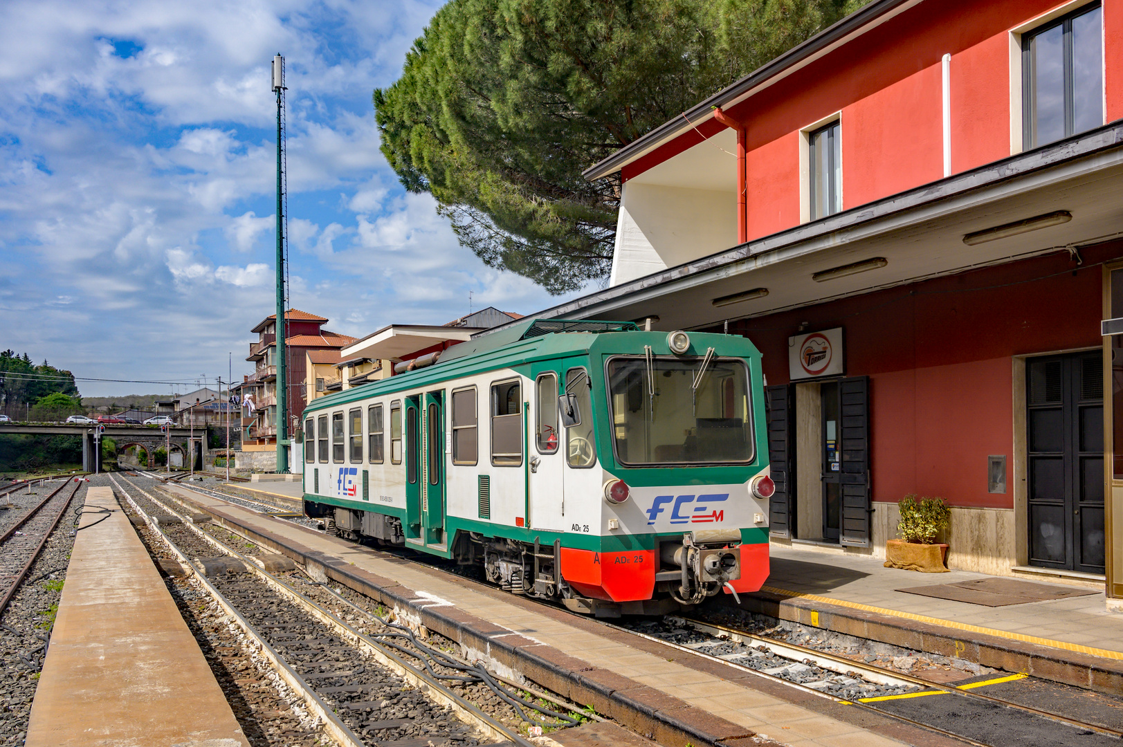 Circumetnea, Bahnhof Randazzo, Tw ADE 25