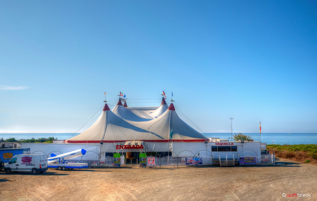 Circus am Meer