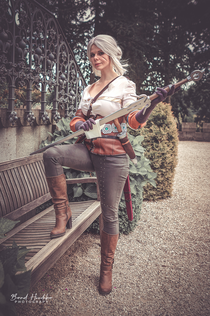 Cirilla Fiona Elen Riannon ( The Witcher )