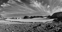 Cirrus über den Tassili  Bergen