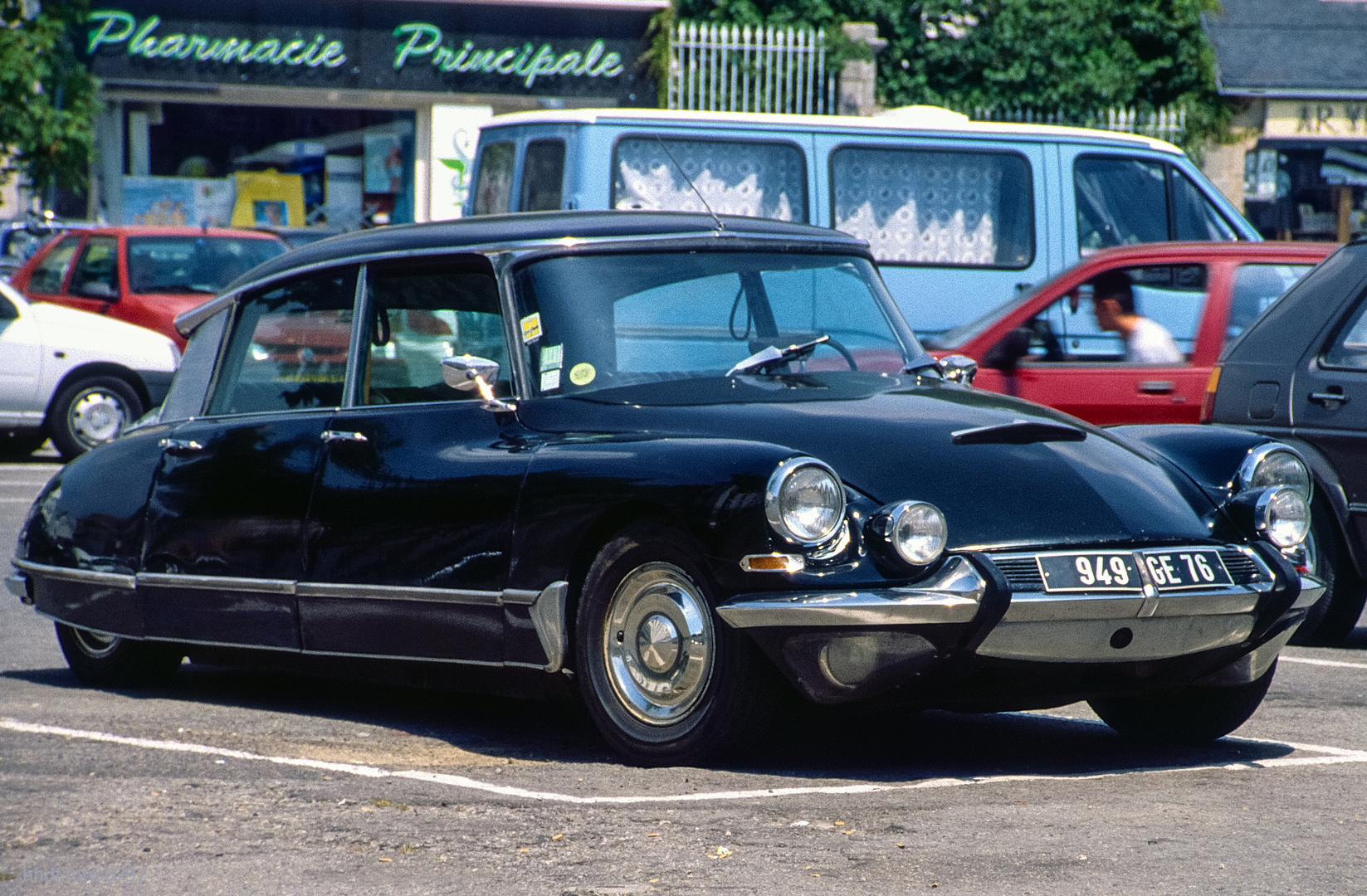 Citroen DS in Audierne