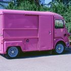 Citroen HY in gewöhnungsbedürftigem Pink