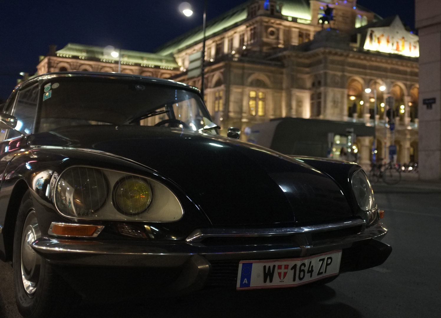 Citroën in Wien "LowLight" mit der Fujifilm X100