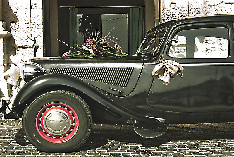 citroen traction avant fleurie pour un mariage