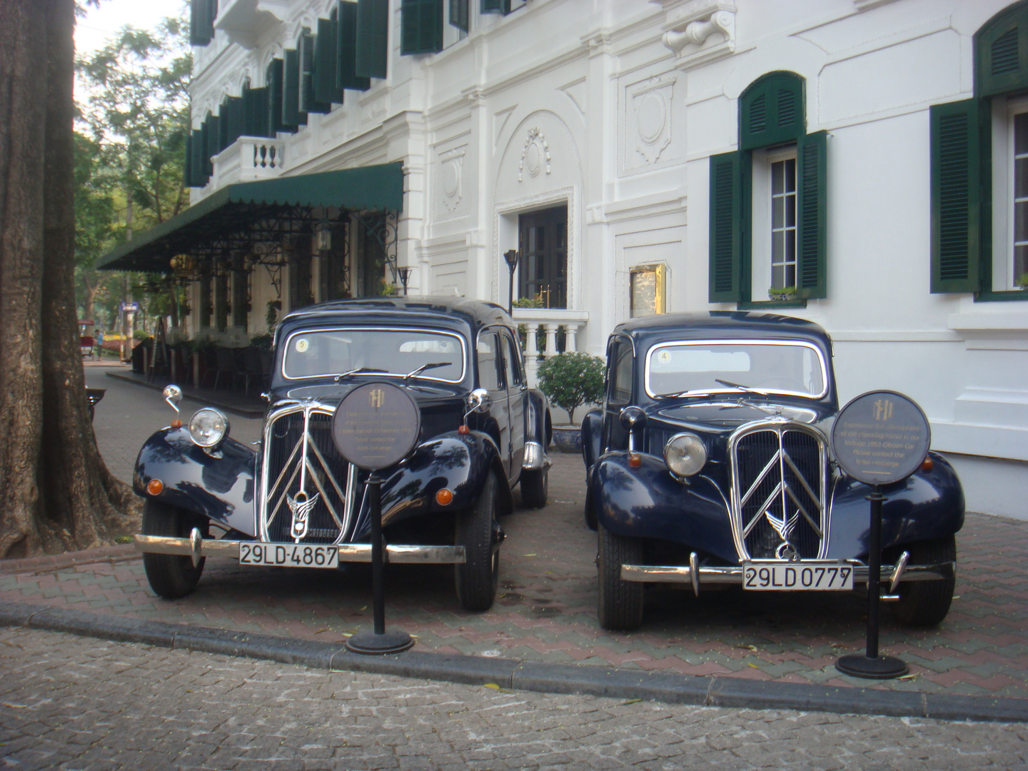 CITROËN 1953 (Sofitel Metropole Hanoi)