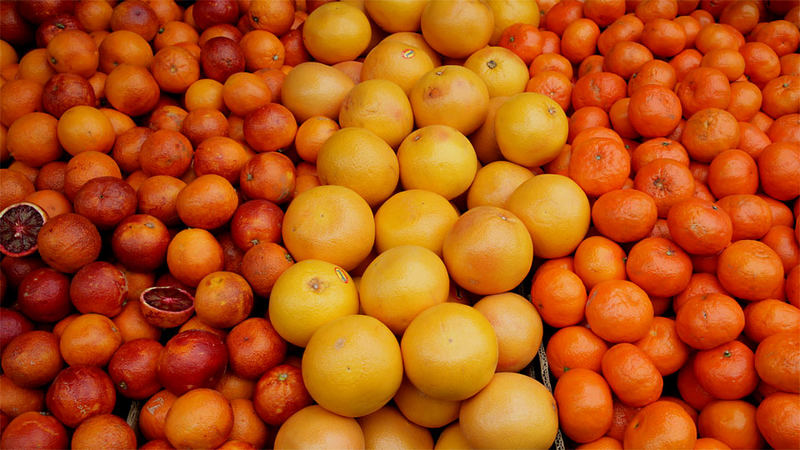 Citrus Fruit Colours, Naschmarkt, Wien / A