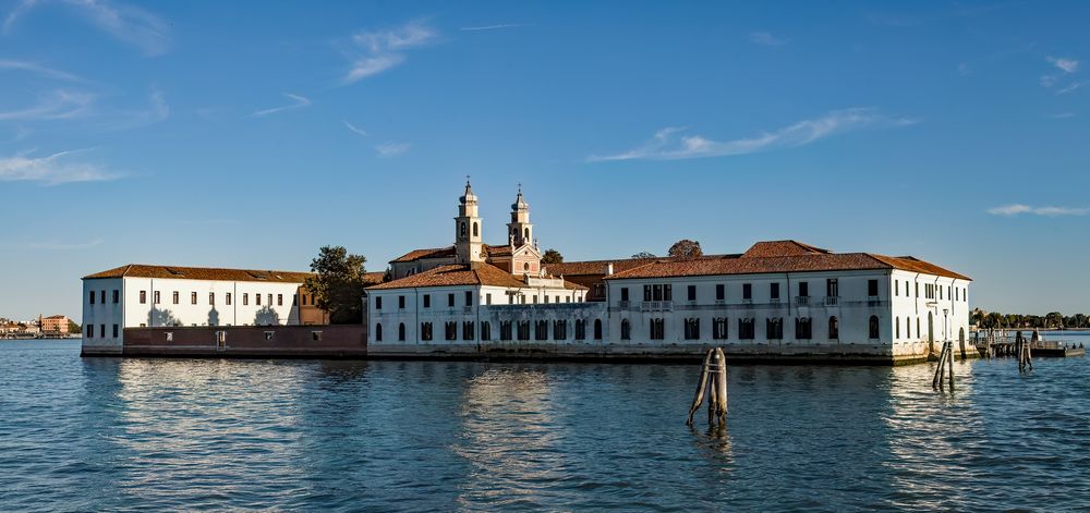 citta nell' aqua