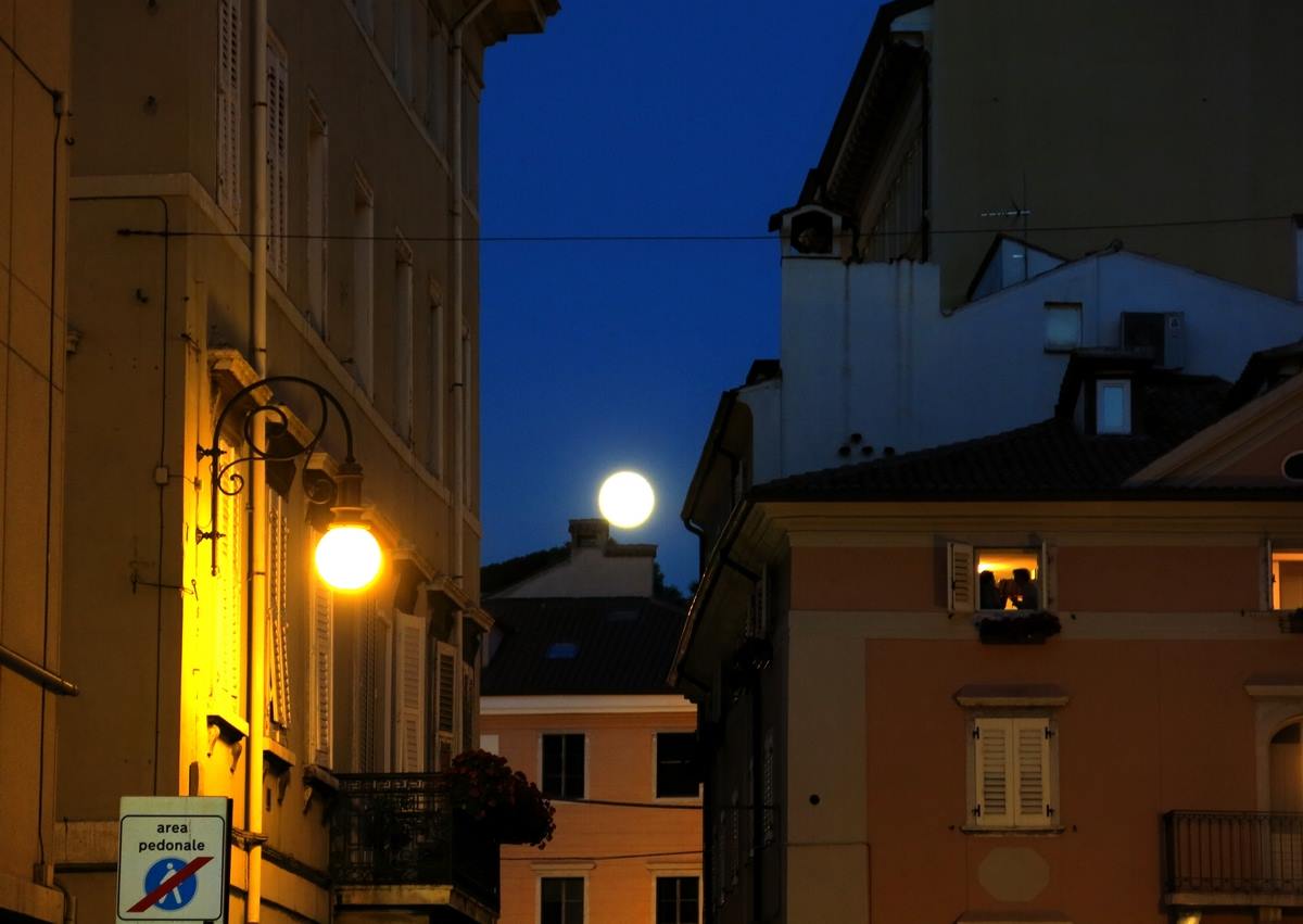 Città  Vecchia by night