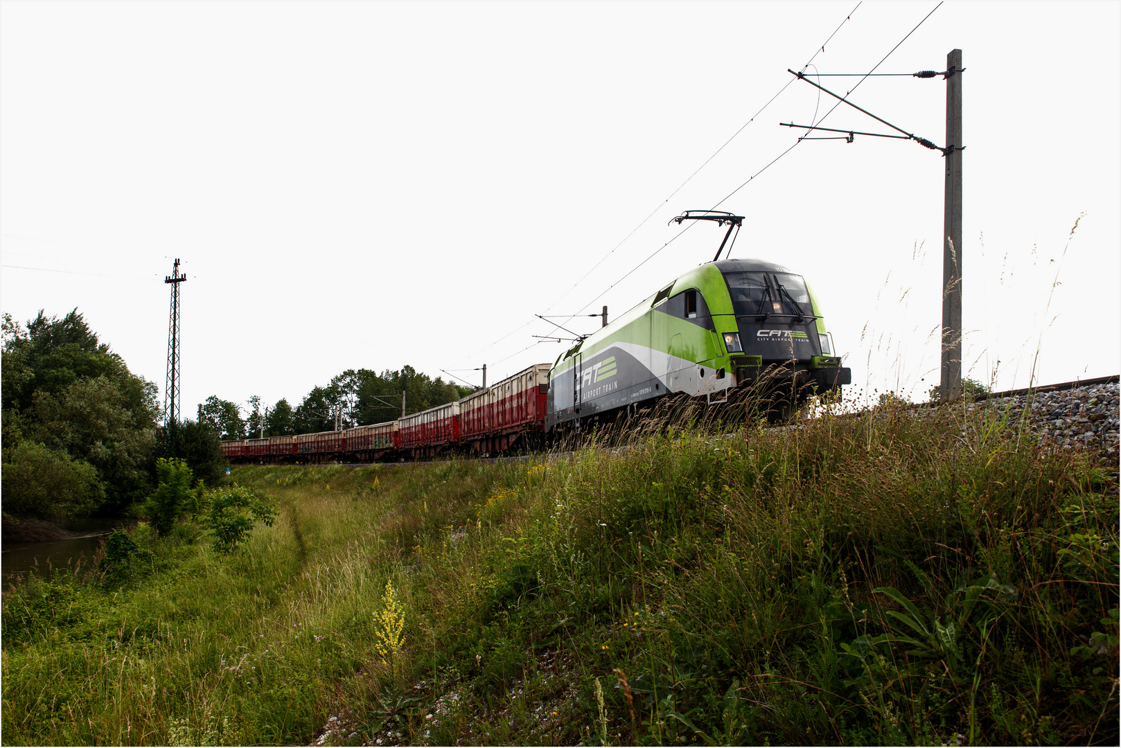 CITY AIRPORT TRAIN