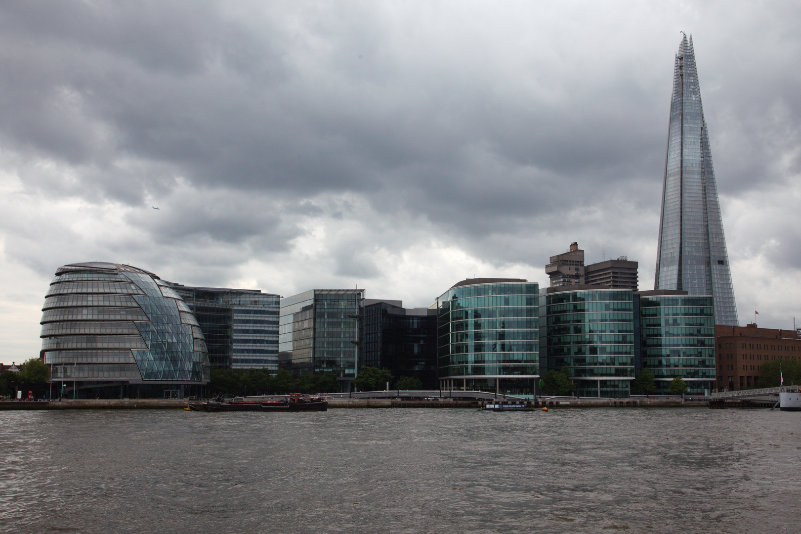 CITY HALL ( hotel de ville ) ET THE SHARD ( tour de verre )309,6 mètres