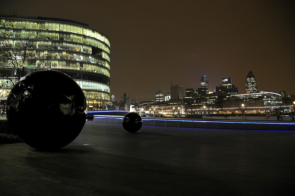 City Hall Square - London