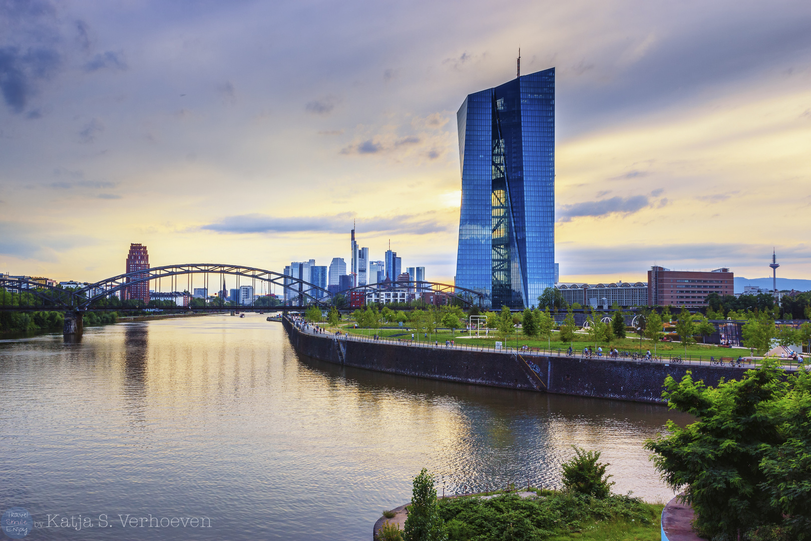 Cityblick vom Osthafen, Frankfurt am Main