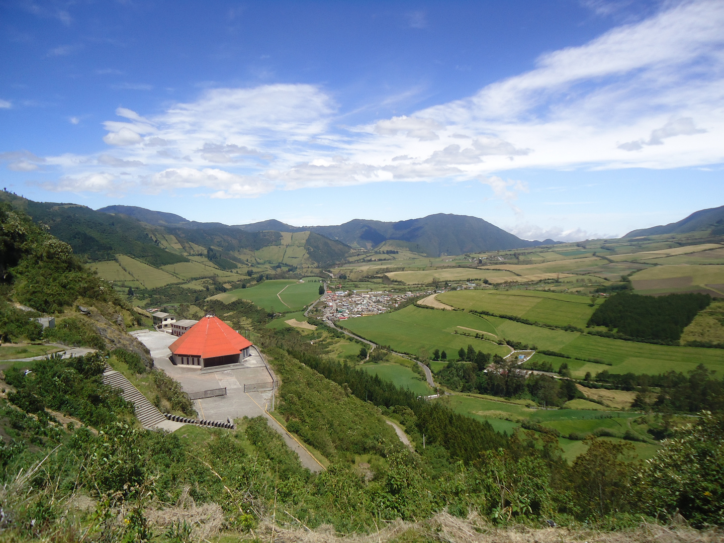 CIUDAD BONITA "LLOA ECUADOR".