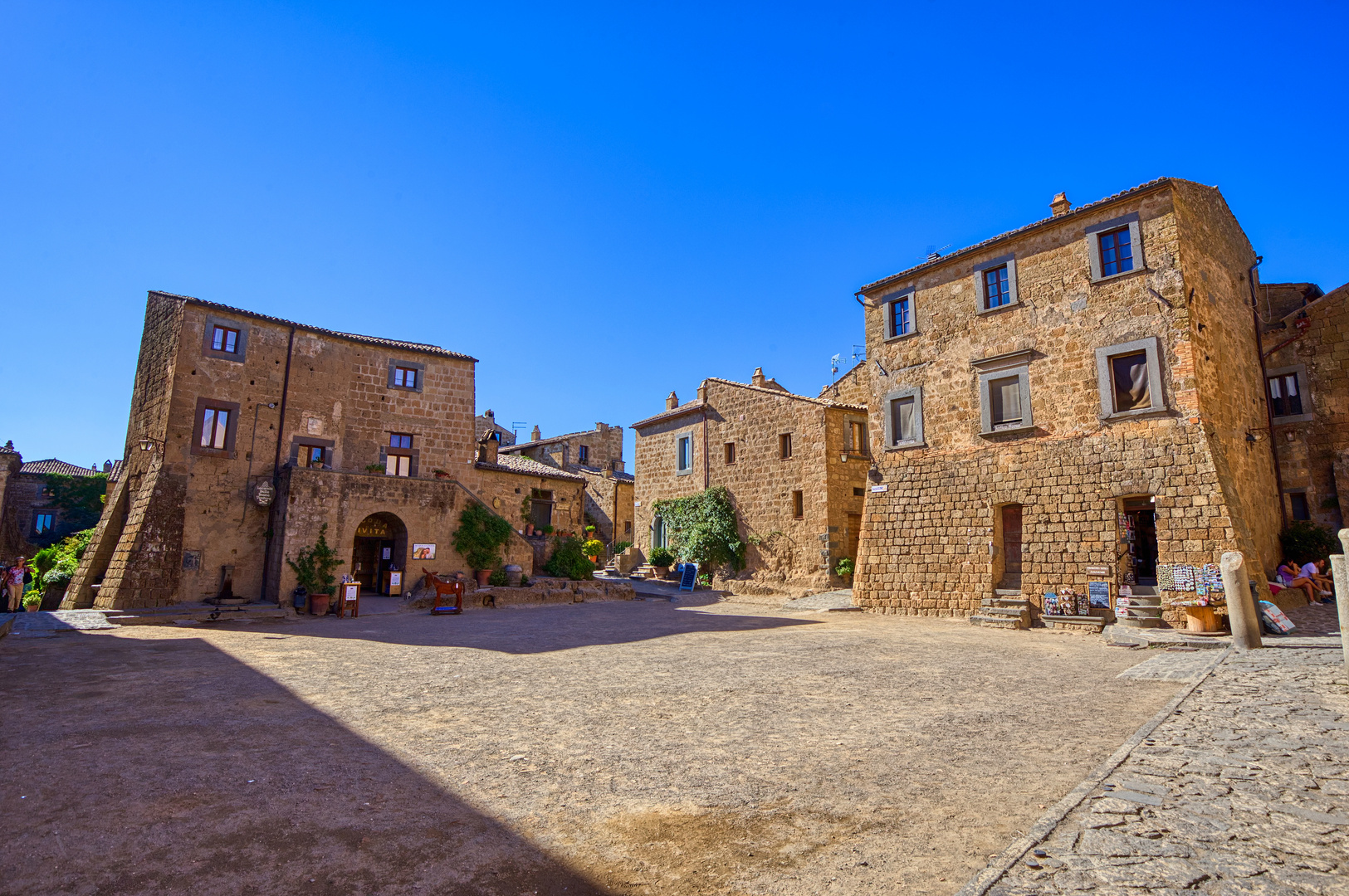 Civita di Bagnoregio - auf dem Rückweg noch einmal über die Piazza San Donato