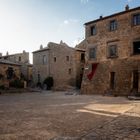 Civita di Bagnoregio, piazza della chiesa