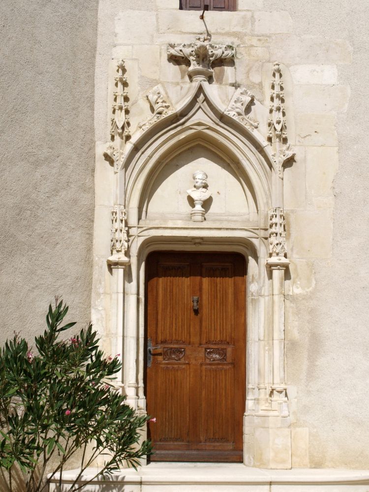 Civray - La porte d’entrée de la « Maison Louis XIII »