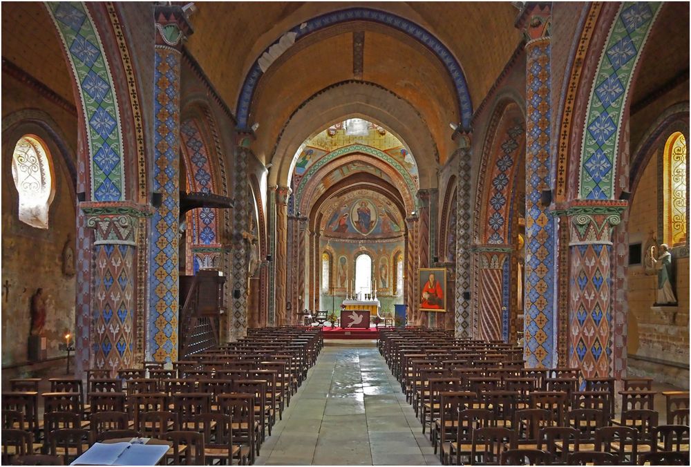 Civray - L’intérieur de l’Eglise Saint-Nicolas (XIIème siècle)