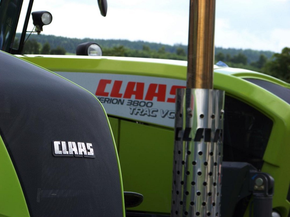 Claas Axion 850 und Claas Xerion 3800VC Motorhaube