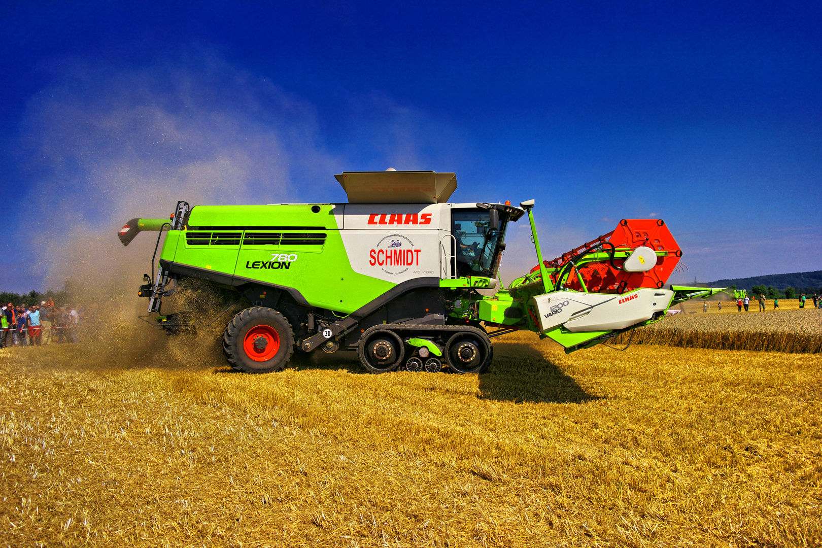 Claas Lexion 780 bei der Arbeit (2)