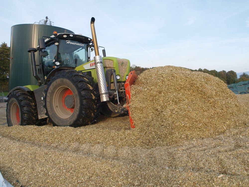 CLAAS XERION 3800 TRAC VC