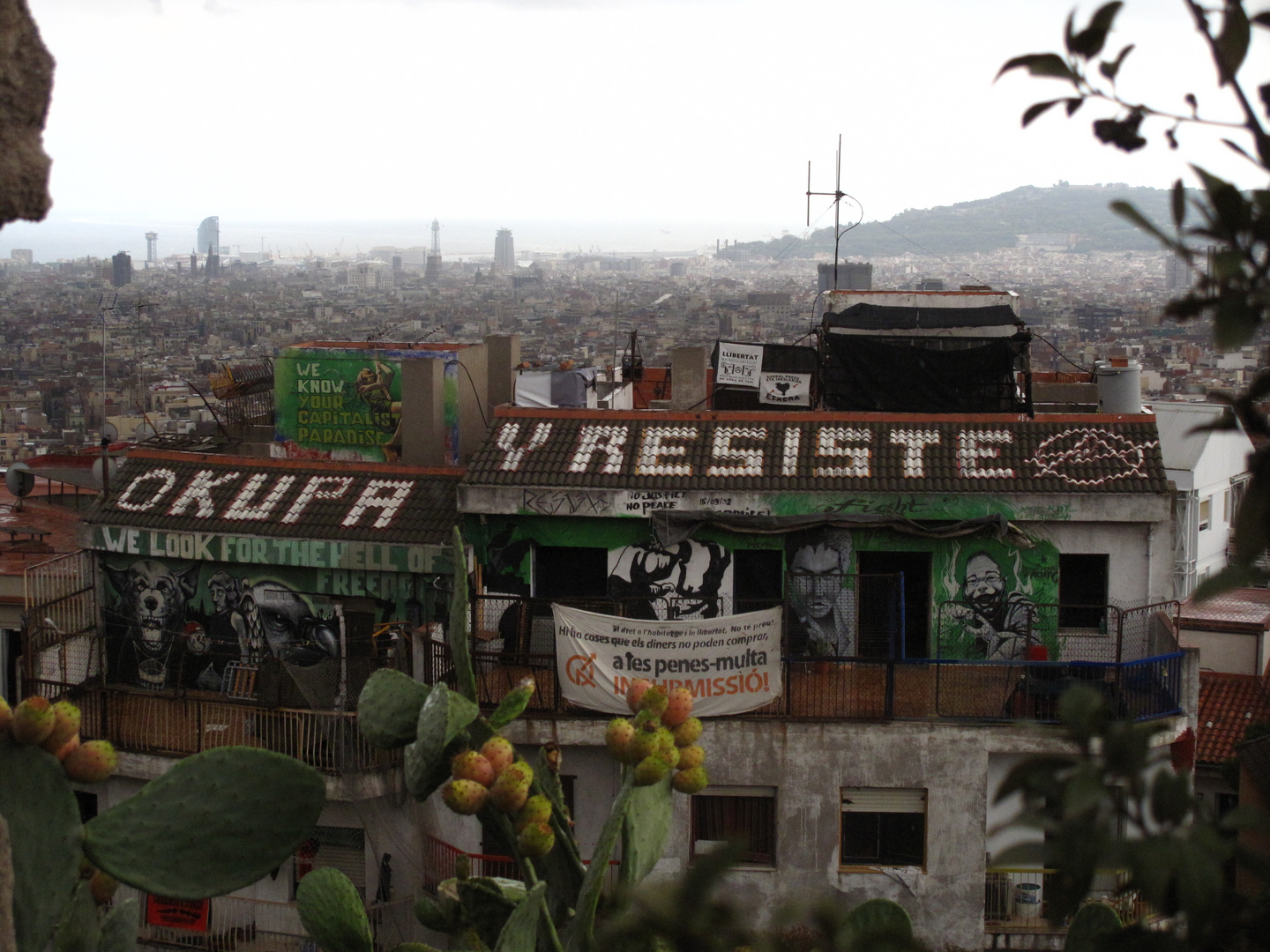 Claire JEANNET   Okupa y resiste, Barcelone, Espagne