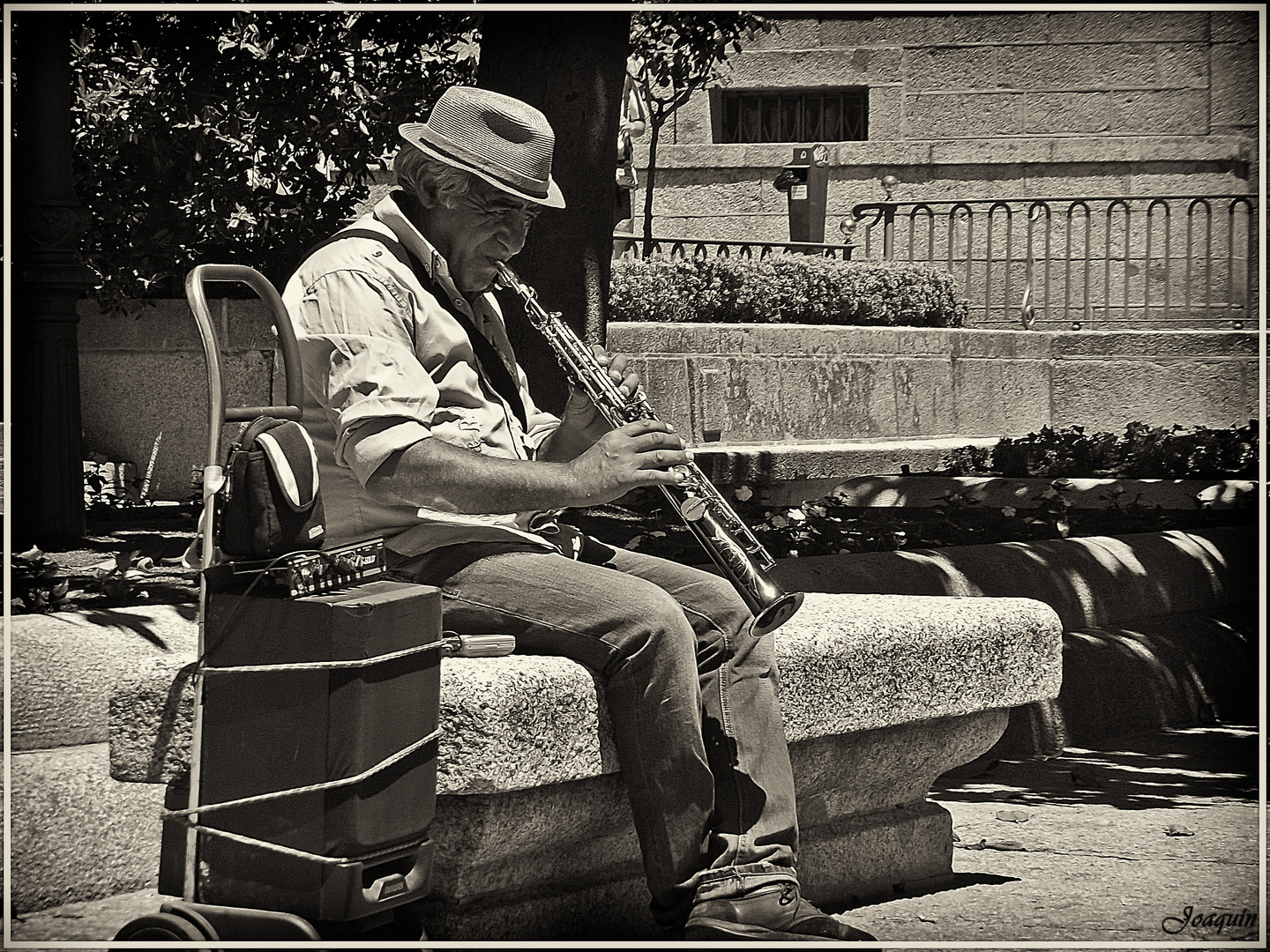 Clarinete en Sepia