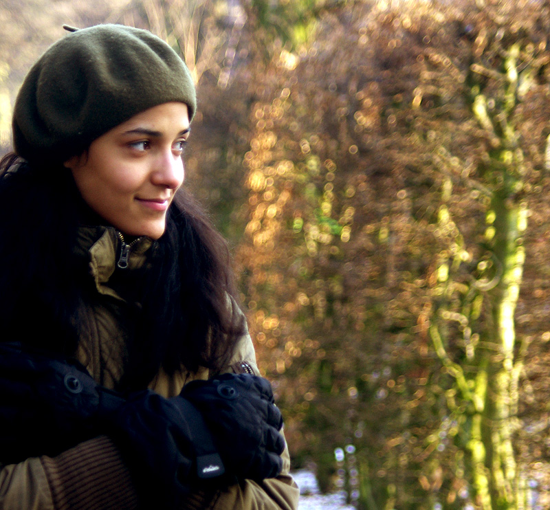 Clarisse dans le parc plein de neige 1