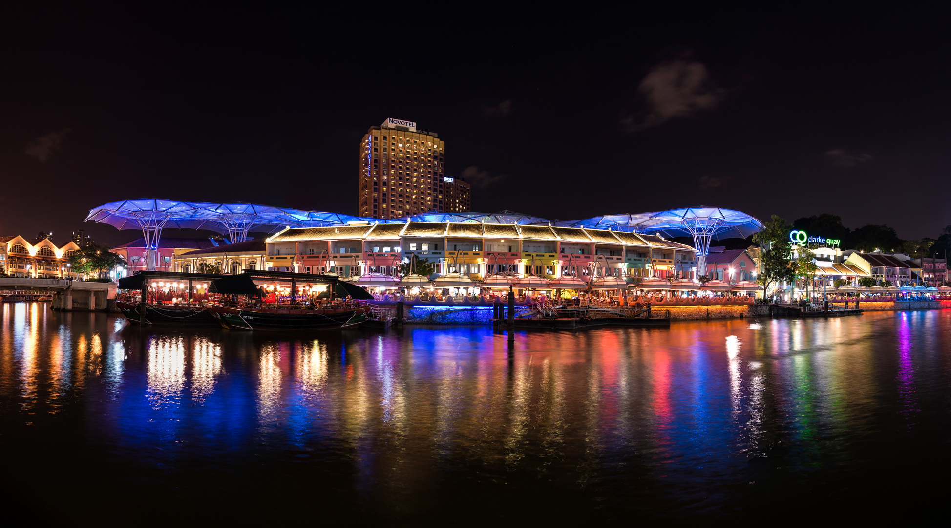 Clarke Quay am Singapur River