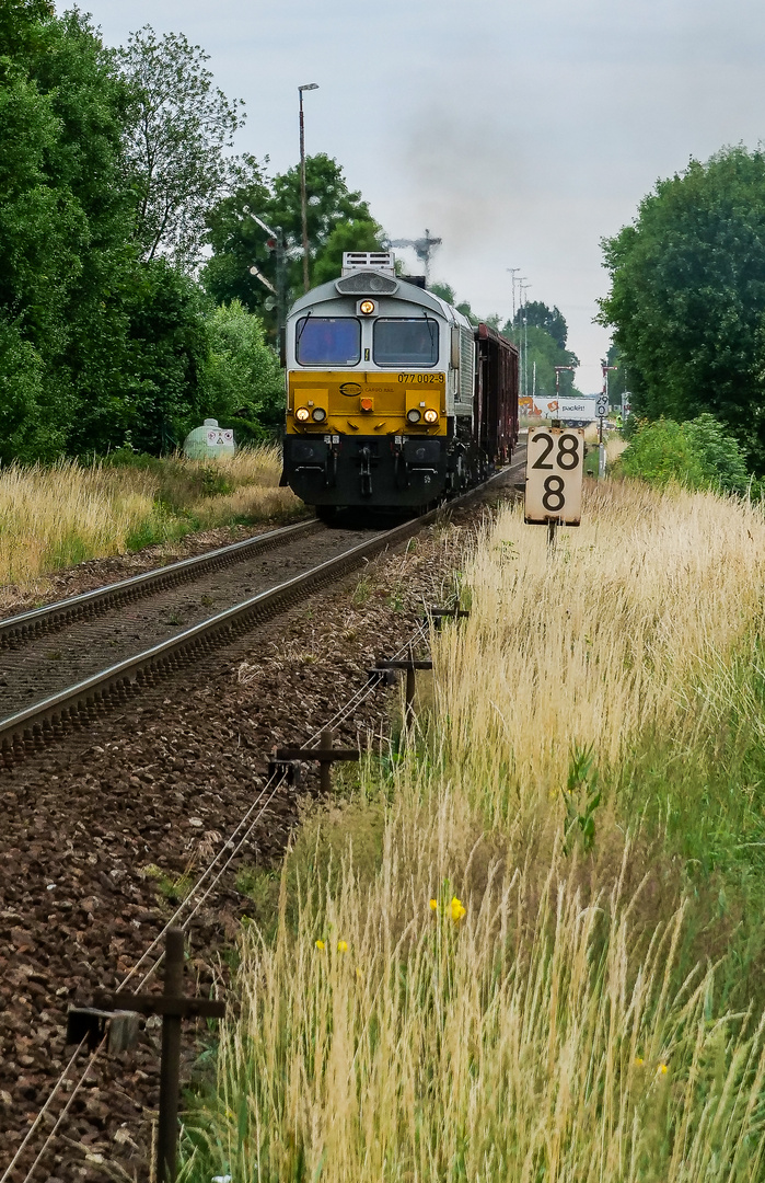 Class 66 bei Ausfahrt