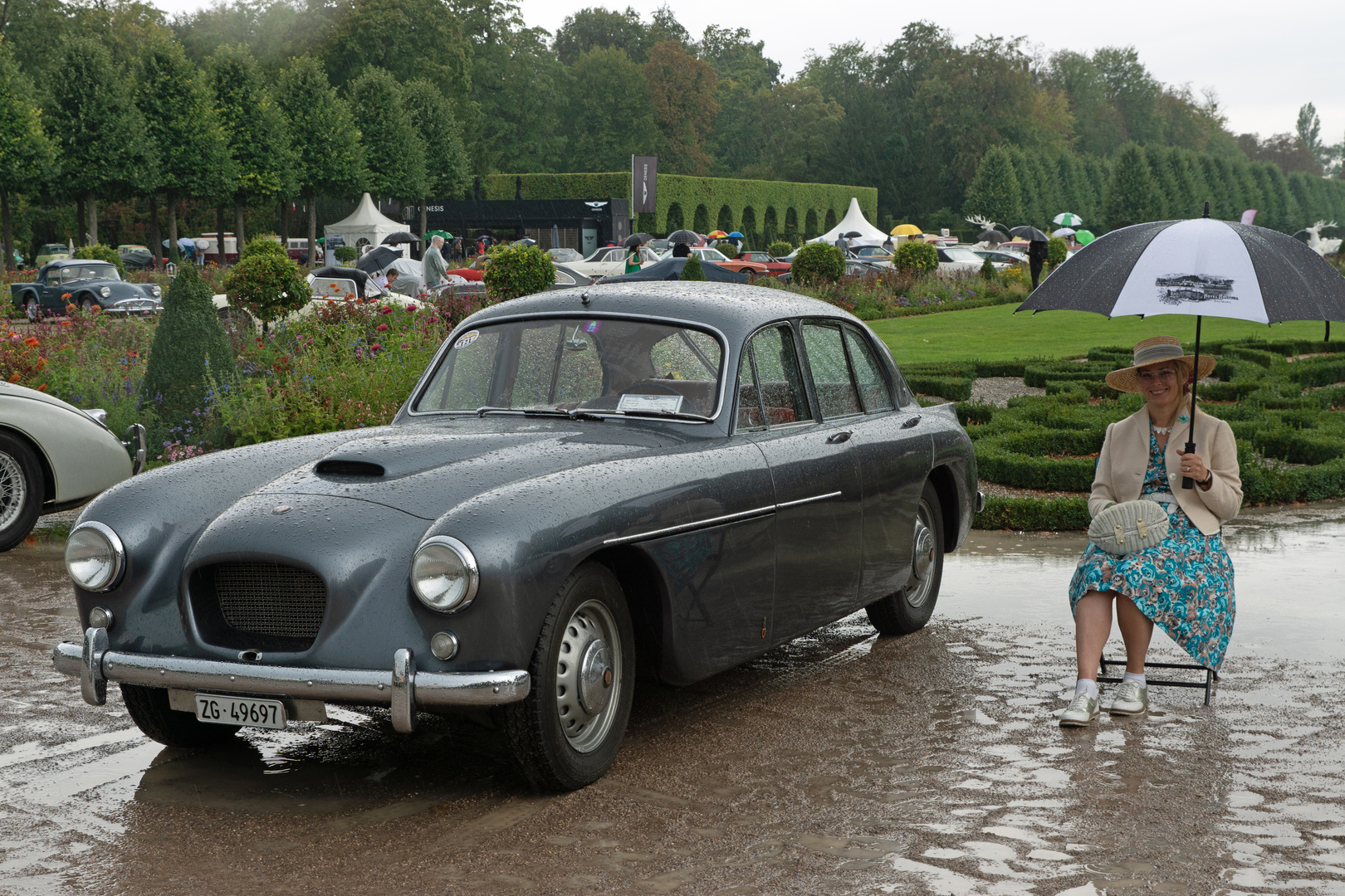 Classic Car Days Schwetzingen 2022 -  Bristol bei Regen