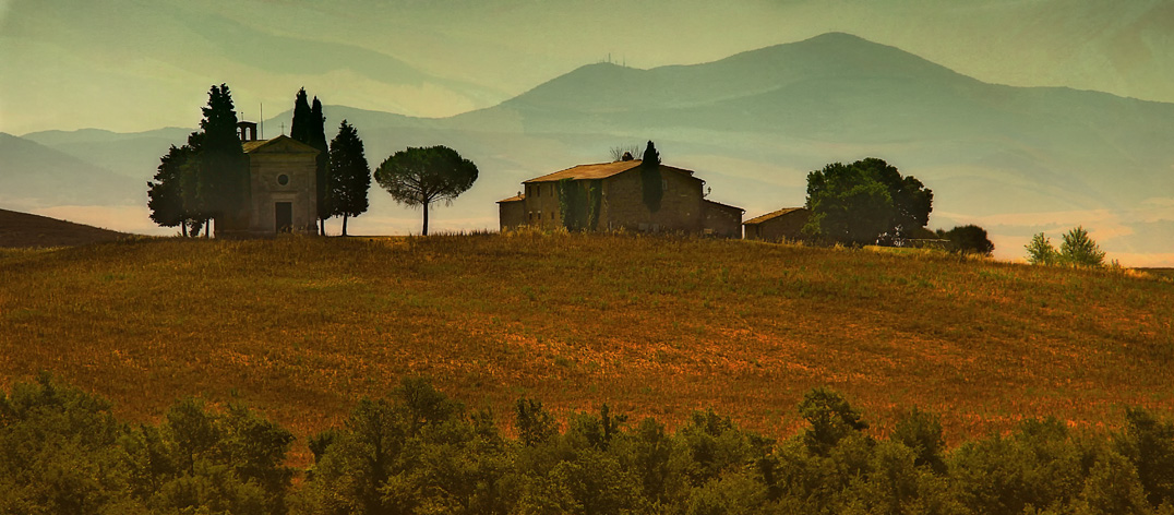 CLASSICAL TUSCANY