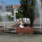 Claudia am Rathausbrunnen in Hannover-09