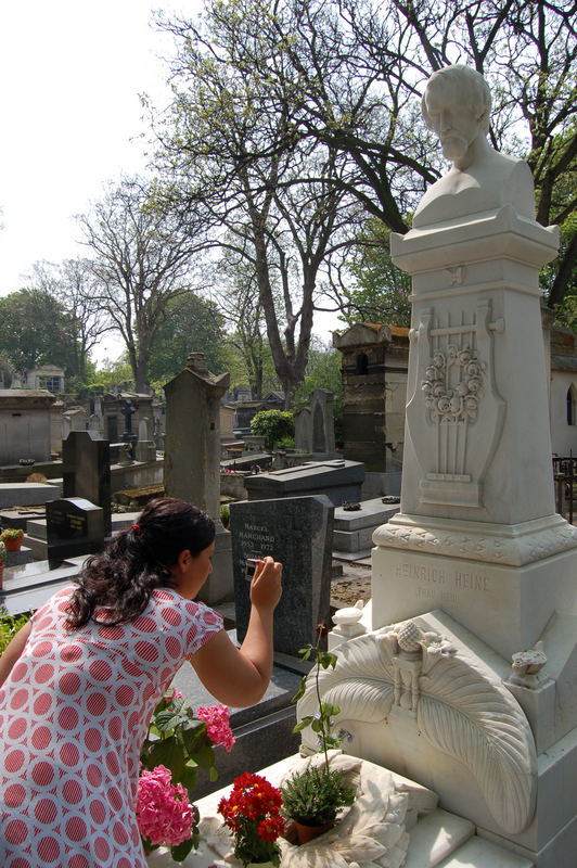 Claudia rend hommage à Heinrich Heine