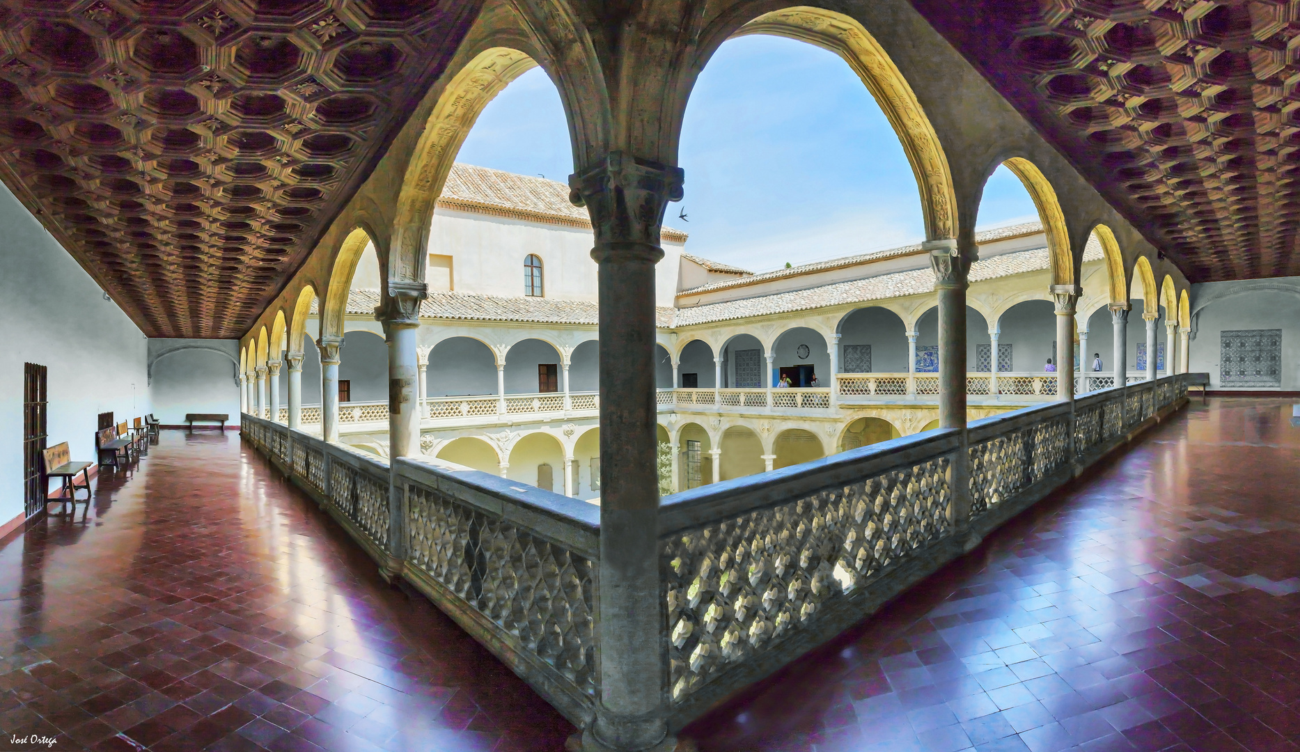 Claustro en Museo Santa Cruz (Toledo)