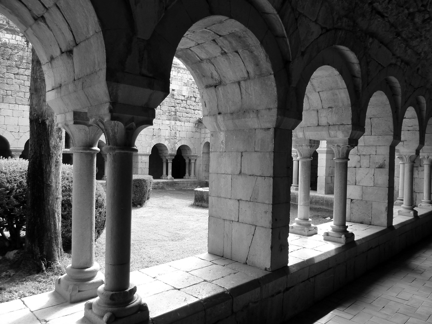 CLAUSTRO (SANTA MARÍA DE VILABERTRÁN)