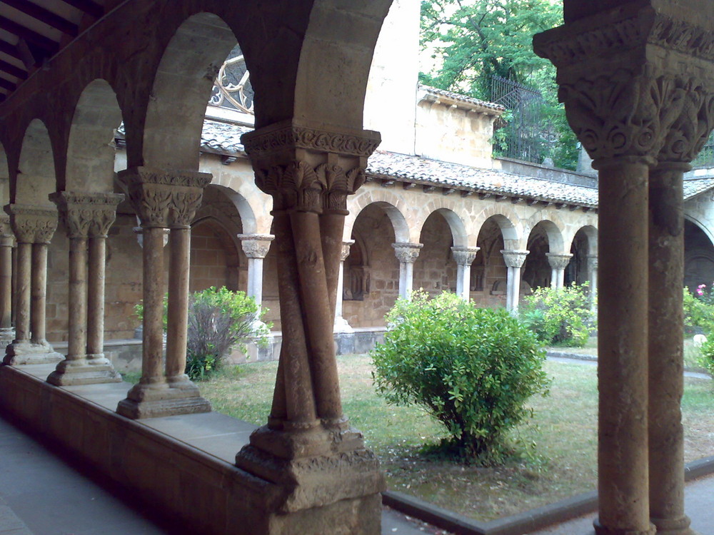 Claustro,Estella