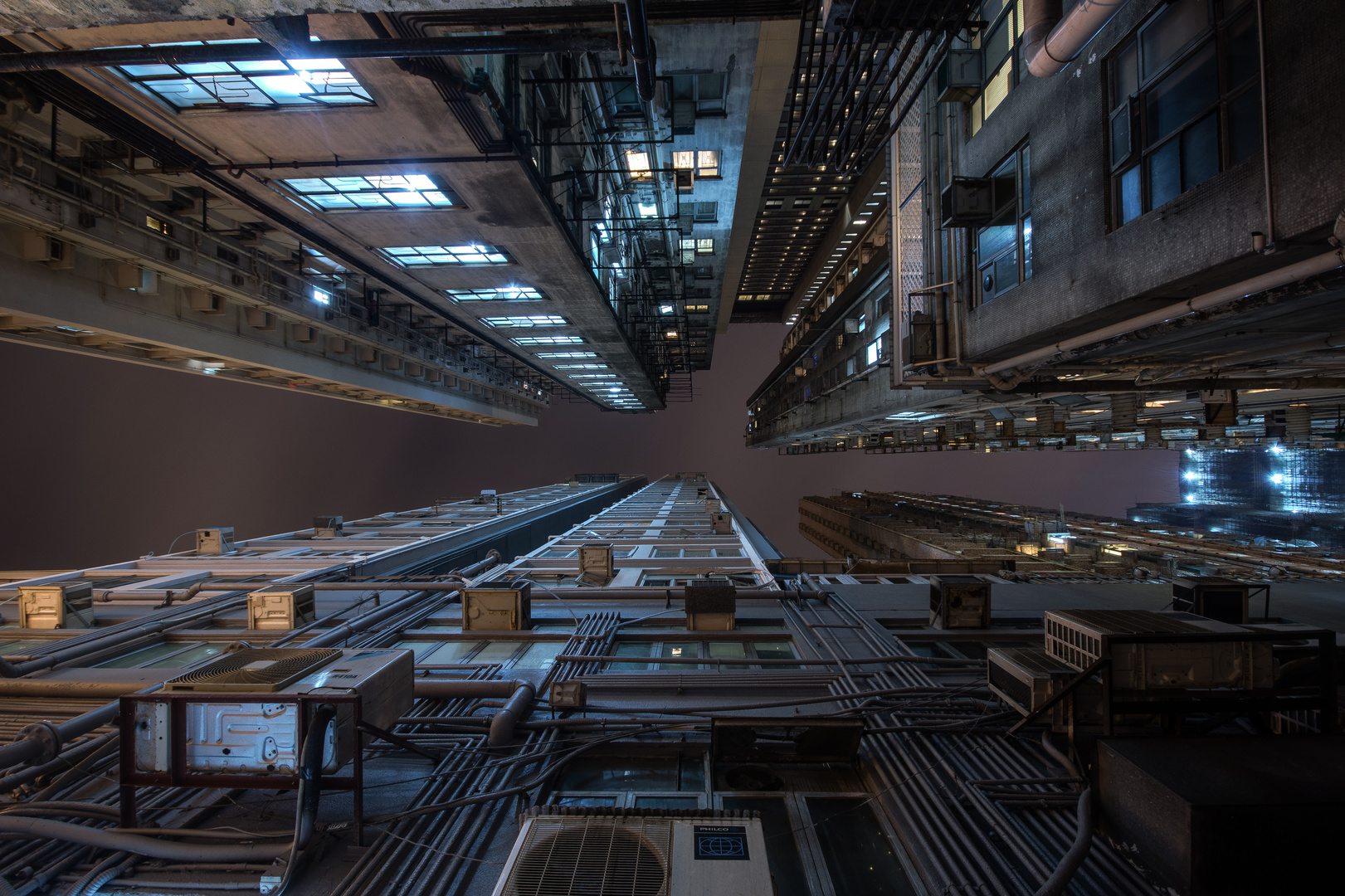 Claustrophobic Shot II - Hong Kong