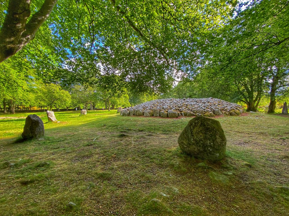 Clava cairns