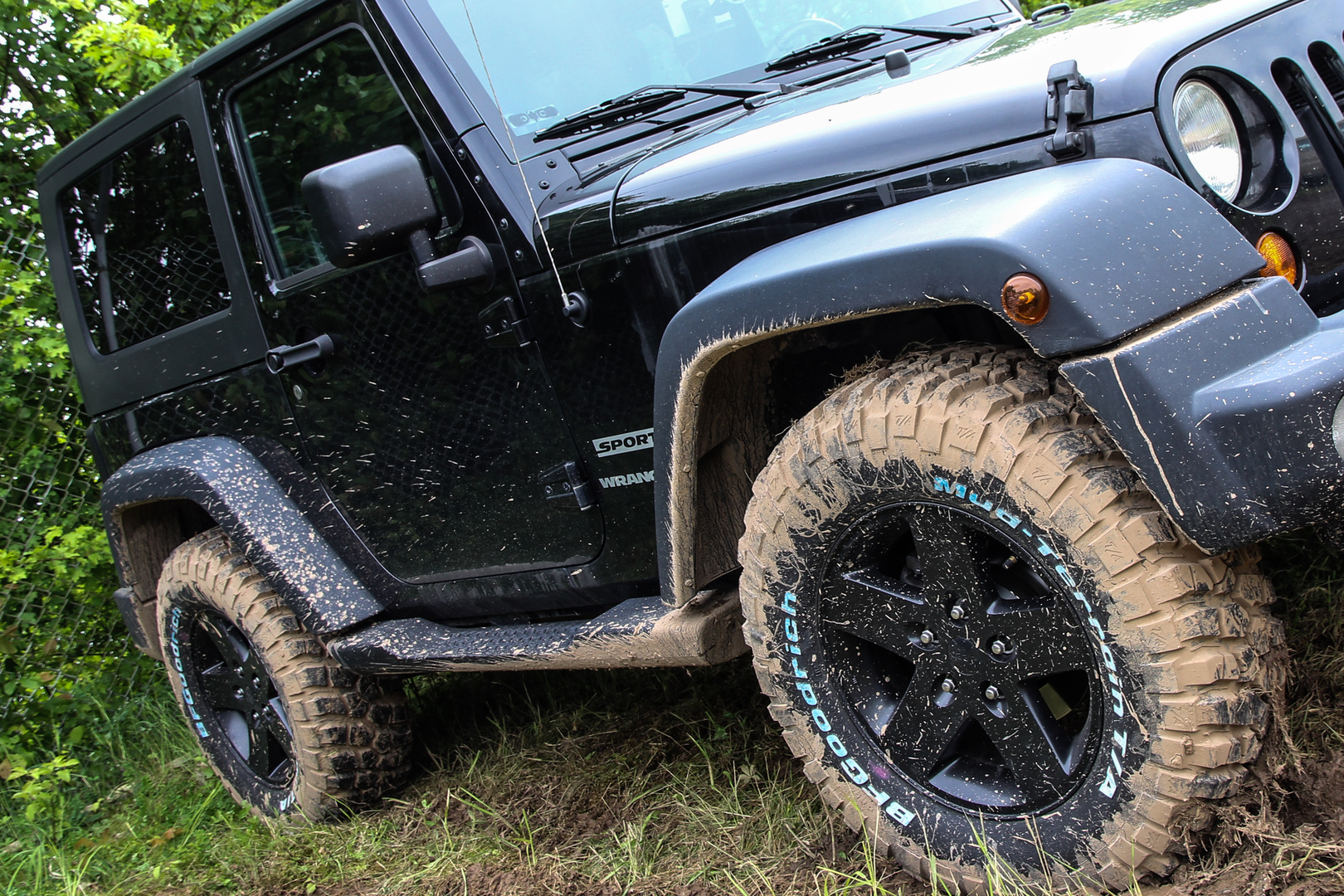 clean on the inside, mud on the outside